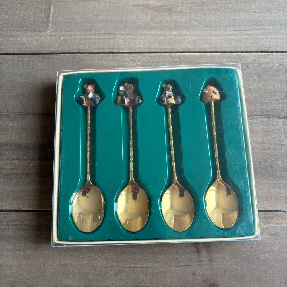Debbie Mumm Collector’s Teaspoons Set of 4 In Original Box Never Used 1998 VTG